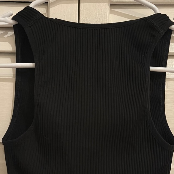 Aerie Black Ribbed V-Neck Top - Picture 7 of 8